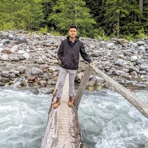 Meet your Posher, Nirav